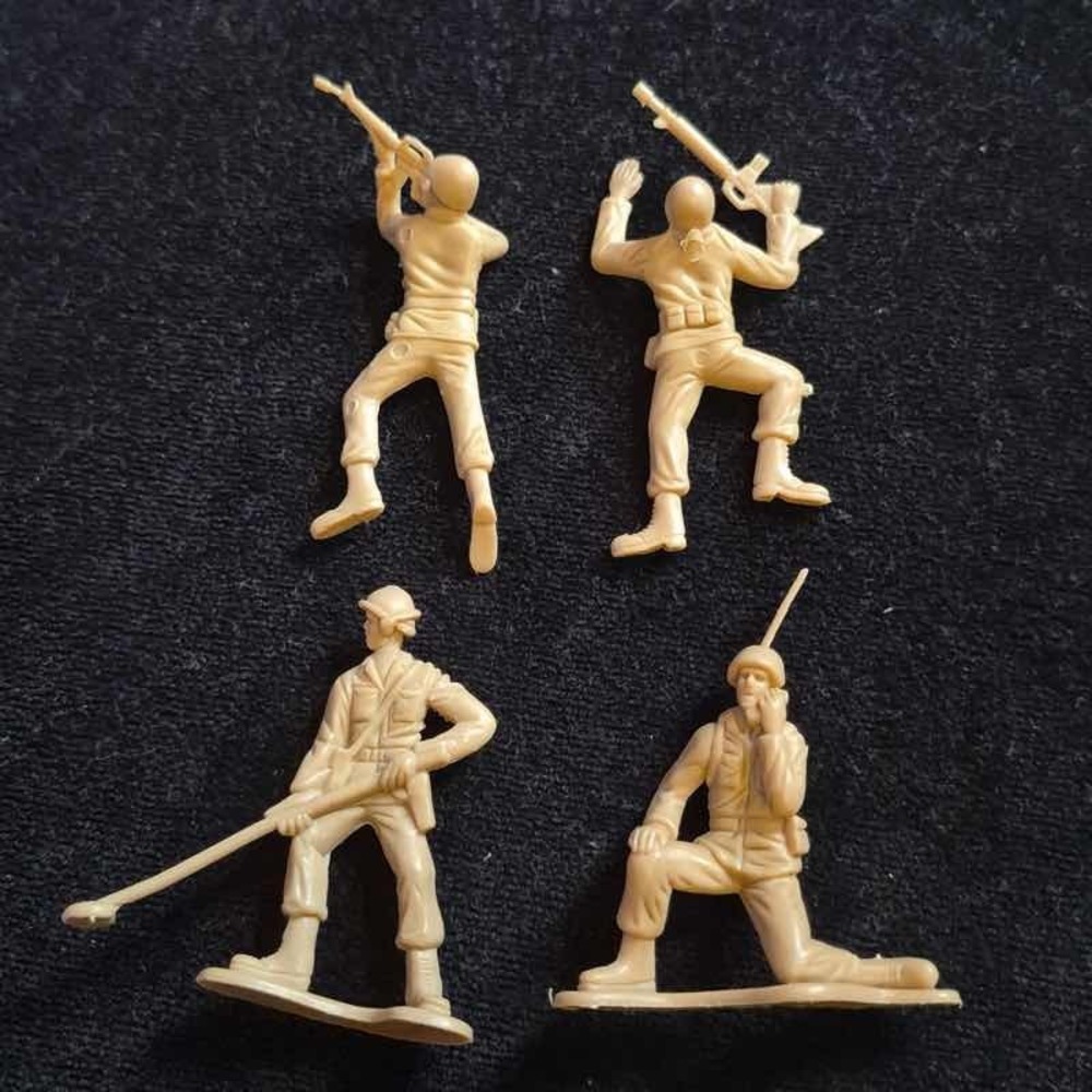 ✅Plastic Army Men Toy Soldiers 2 Inch Green Tan Military Figures#️⃣